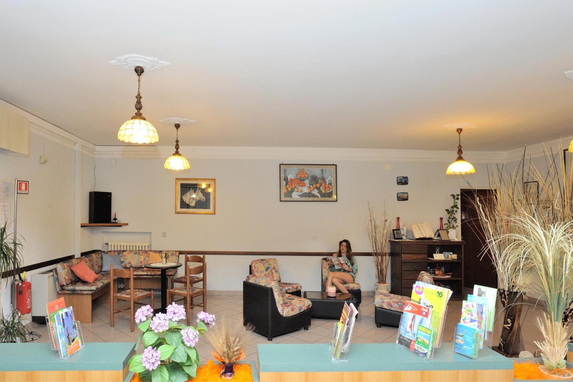 Hotel Lidia 알바아드리안티카 외부 사진